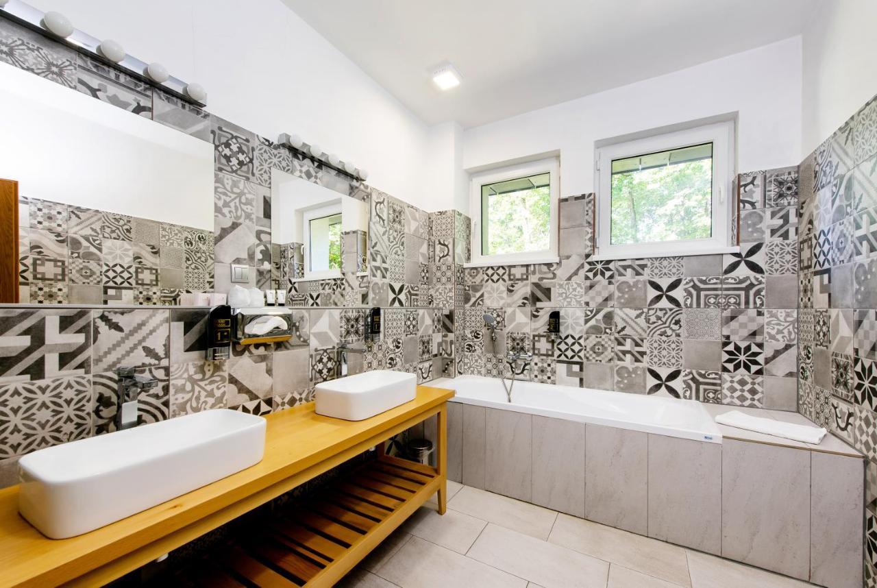 Hotel Veverica Trenčín Extérieur photo